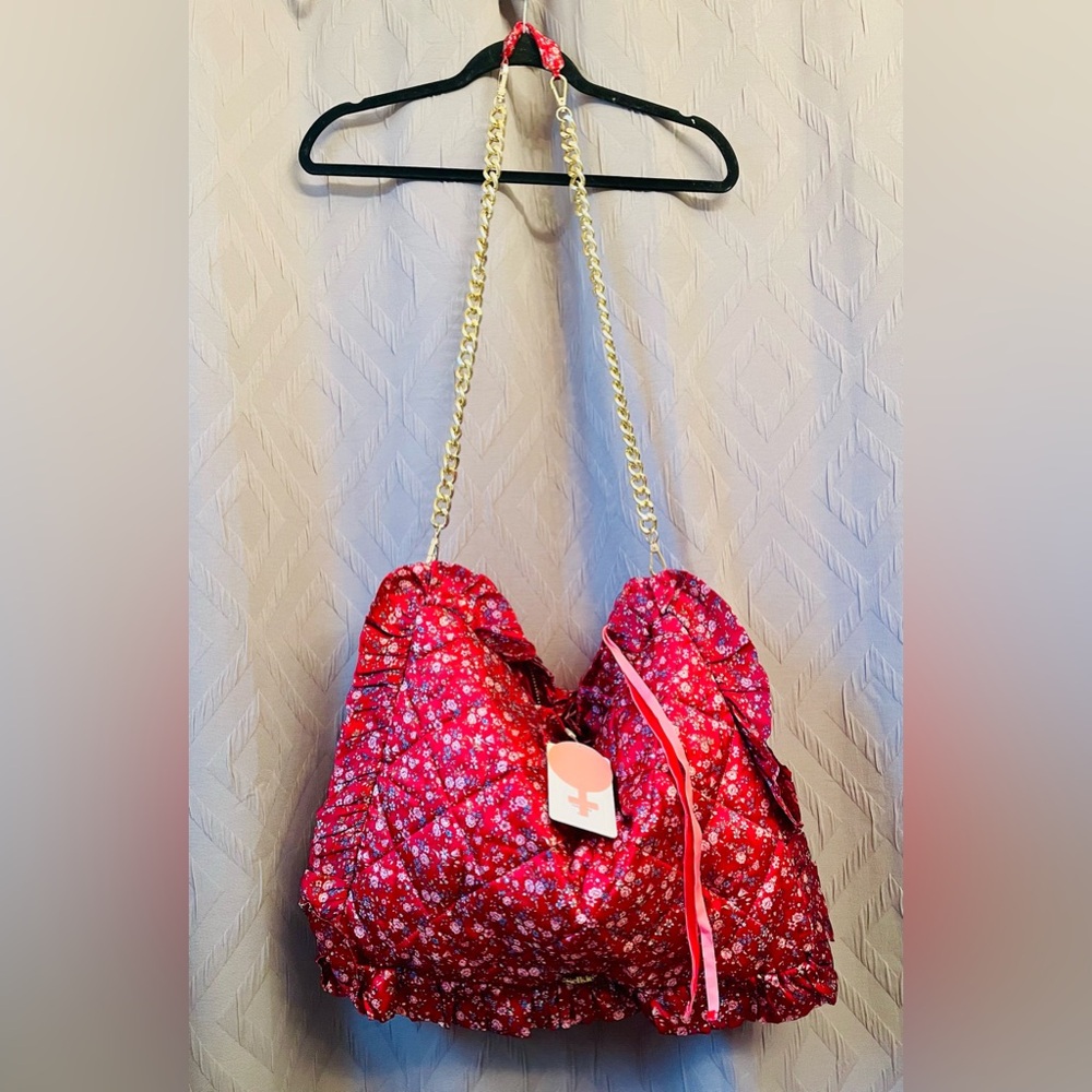 Selkie sample pillow purse; red floral print
